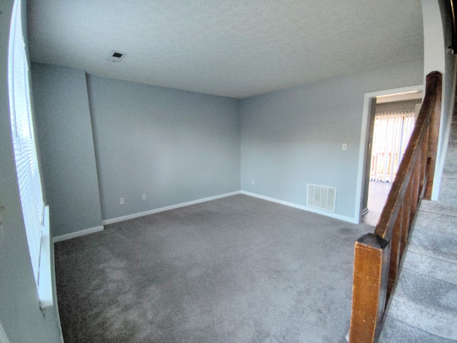 Building Photo - 14 Fonda Dr