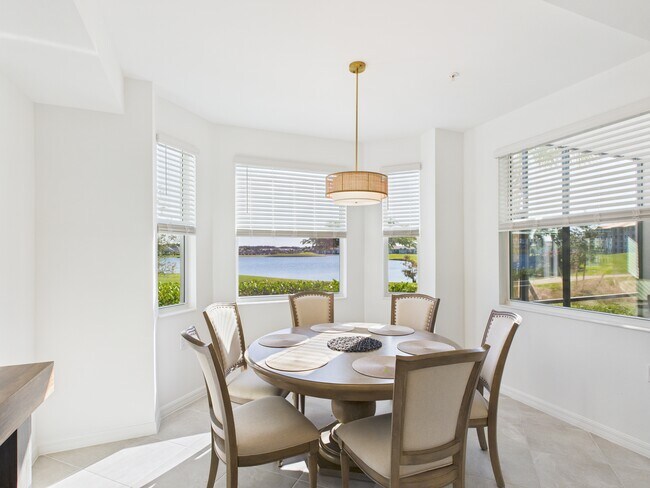 Foto del edificio - 5555 Double Eagle Cir