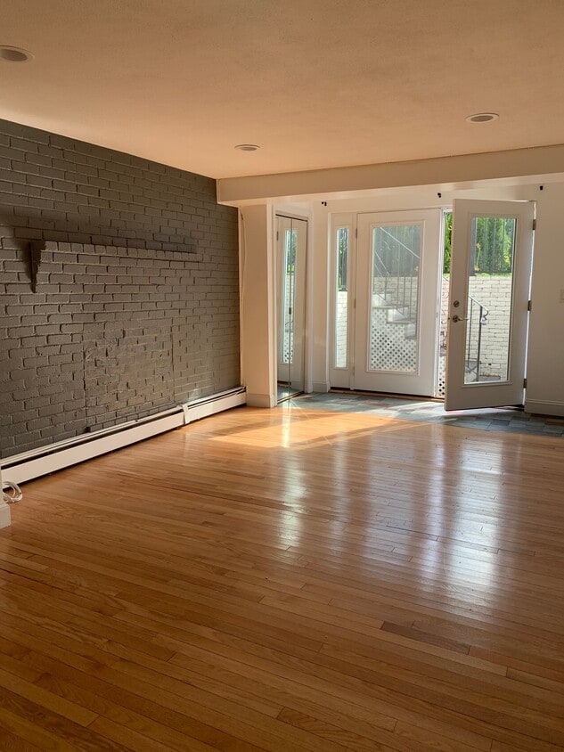 Photo - 11 Bridge St (Newton, MA)