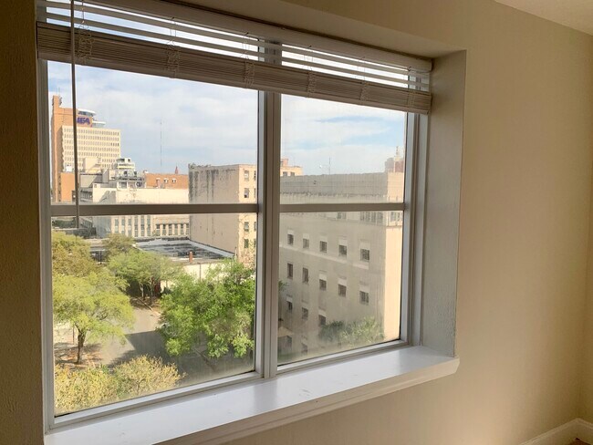 Foto del edificio - 311 W Ashley St