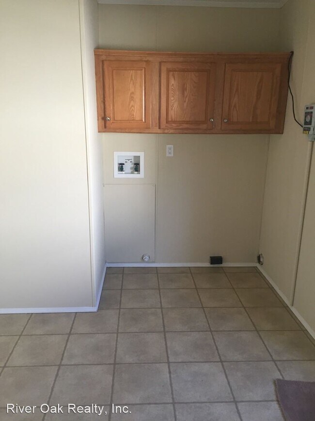 Building Photo - 3 br, 2 bath House - 2072 Rahanson Drive