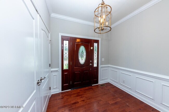 Foto del edificio - 163 Laura Dr