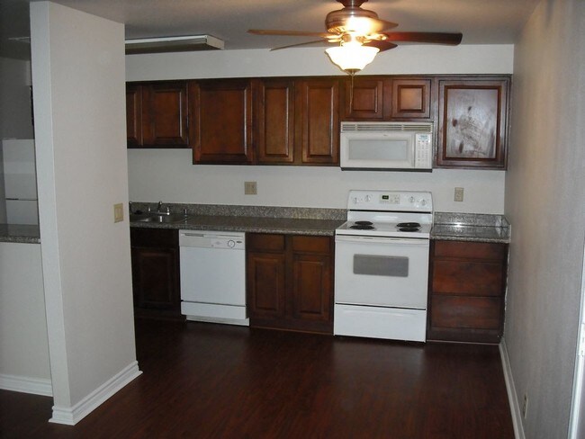 Building Photo - 4960 Indian River Dr
