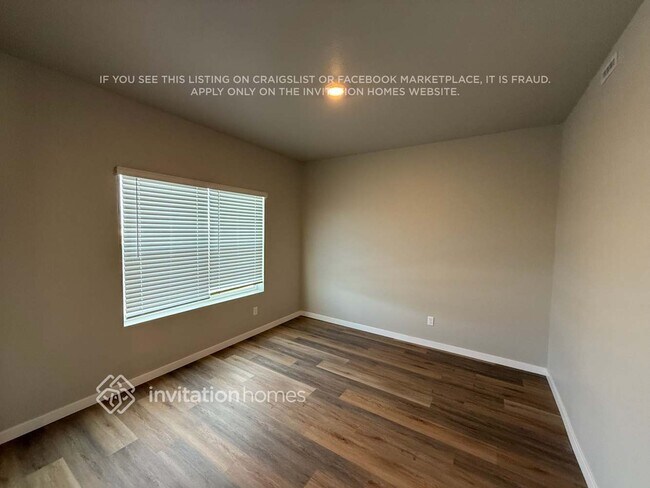 Foto del edificio - 957 Cascade Falls St