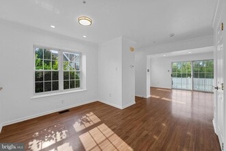 Building Photo - 540 Eagle Ct