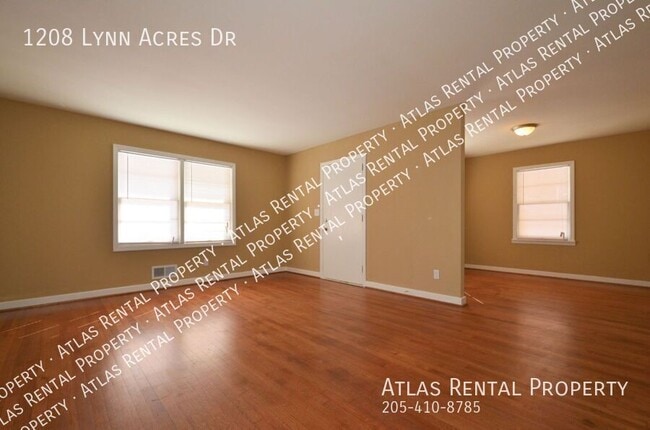 Building Photo - 1208 Lynn Acres Dr