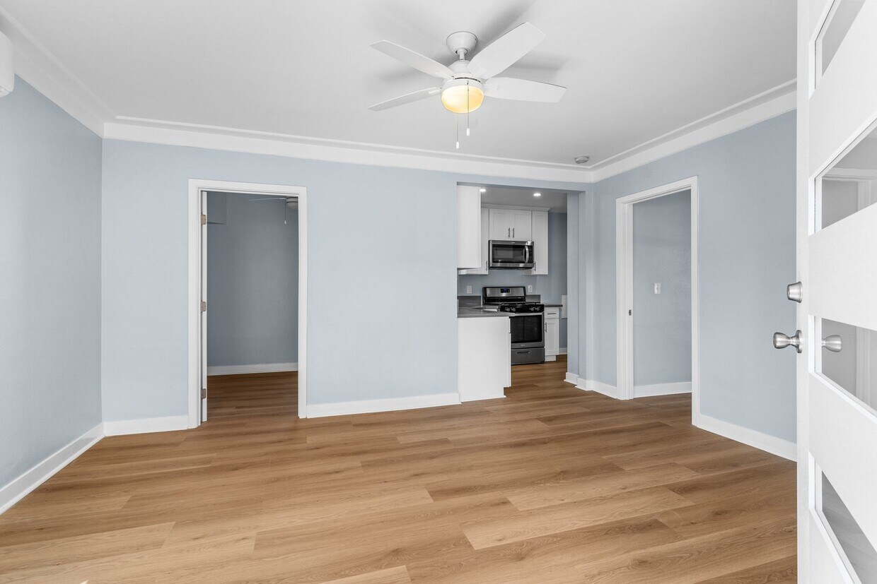 Foto principal - 526 Lime Ave
