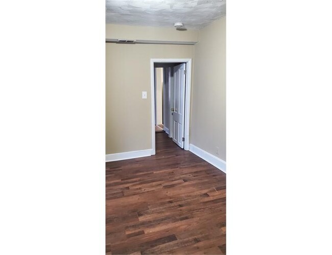 Foto del edificio - 8821 Liberty Rd, Randallstown, MD 21133