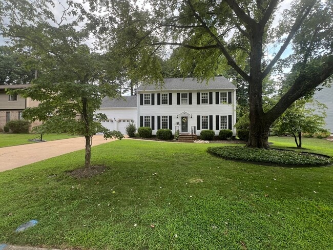 Building Photo - Beautifully Remodeled Colonial in James La...