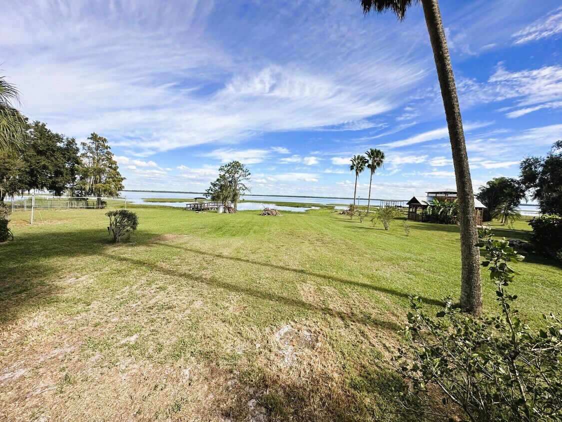 Foto principal - 10810 W Beach Pkwy