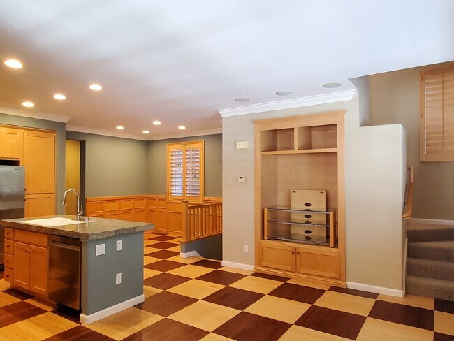 Foto del edificio - Custom Model Home In Downtown Campbell, Lu...