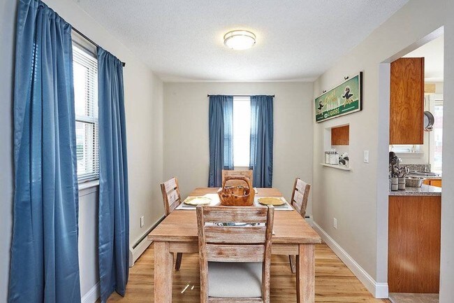 Foto del edificio - 177 Salmon Brook Drive