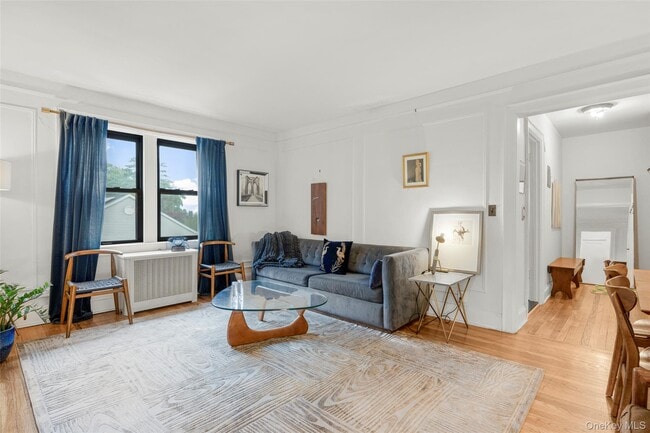 Building Photo - 412 Munro Ave