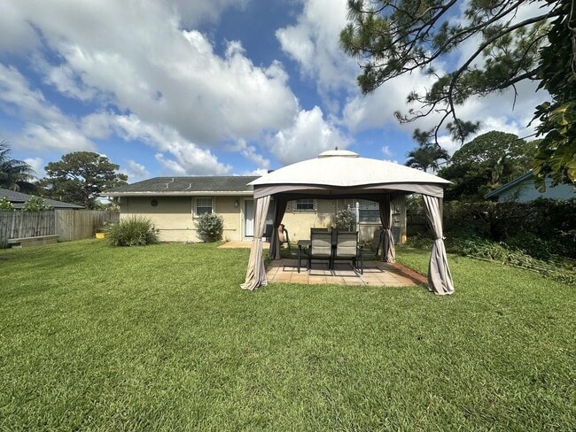 Photo - 5586 3rd Rd House