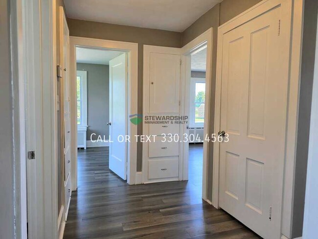 Building Photo - 12990 Lincoln Way W