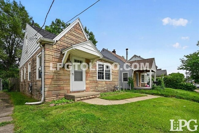 Building Photo - 4406 Asbury Dr