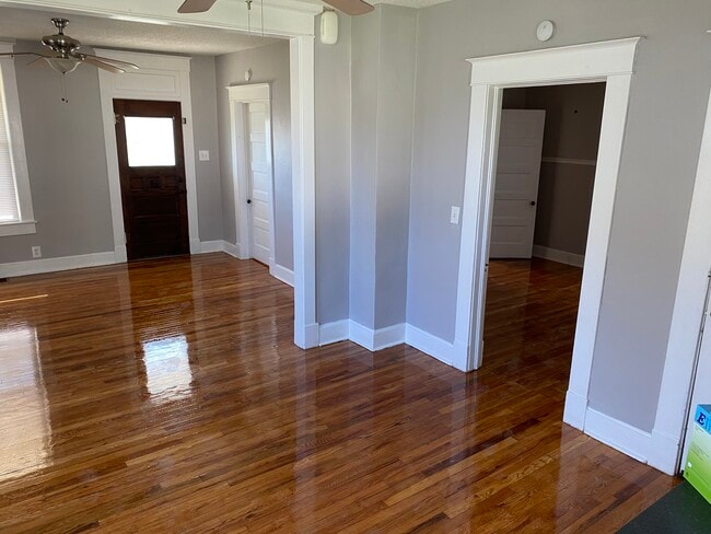 Foto del edificio - 6015 Meade St