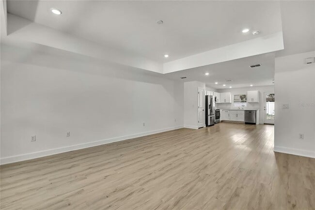 Building Photo - 10324 Chalmer St