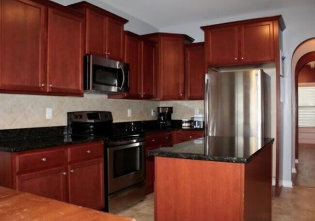 Foto del edificio - 613 Pecan Grove Loop