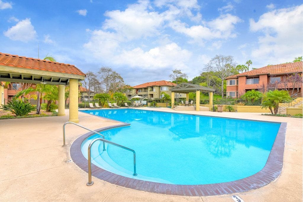Primary Photo - Sunbow Villas