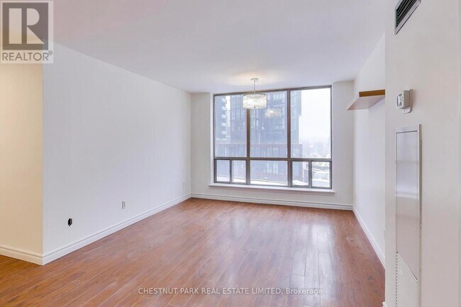 Photo du bâtiment - 40 Scollard St