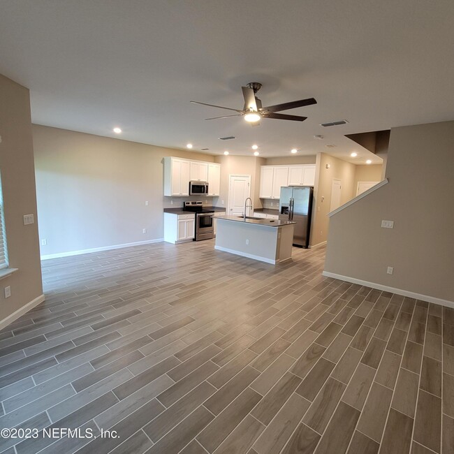 Building Photo - 51 APPLETON Ct