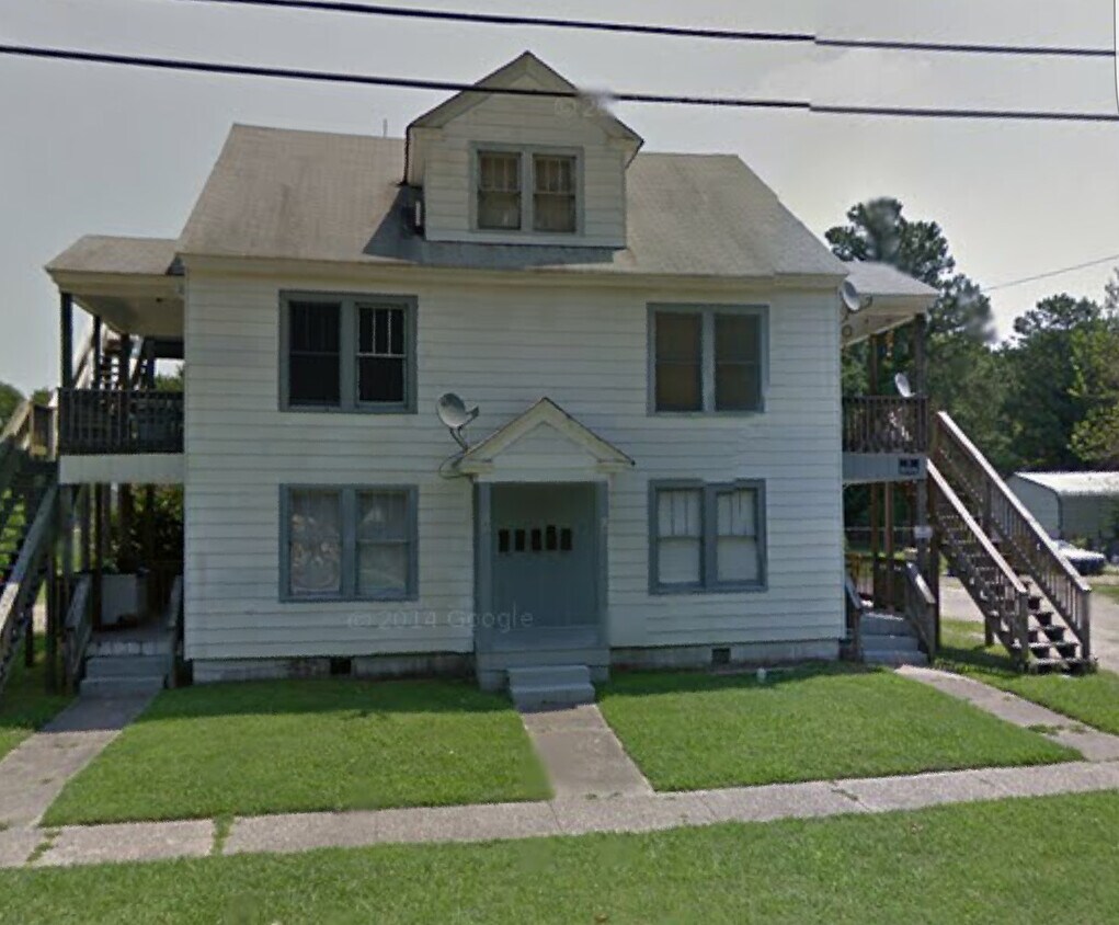 80 Nicholson St Unit 4, Portsmouth, VA 23702 Apartments in Portsmouth