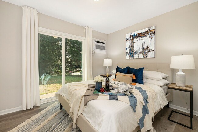 Foto del edificio - T.R. Lawing Realty Property