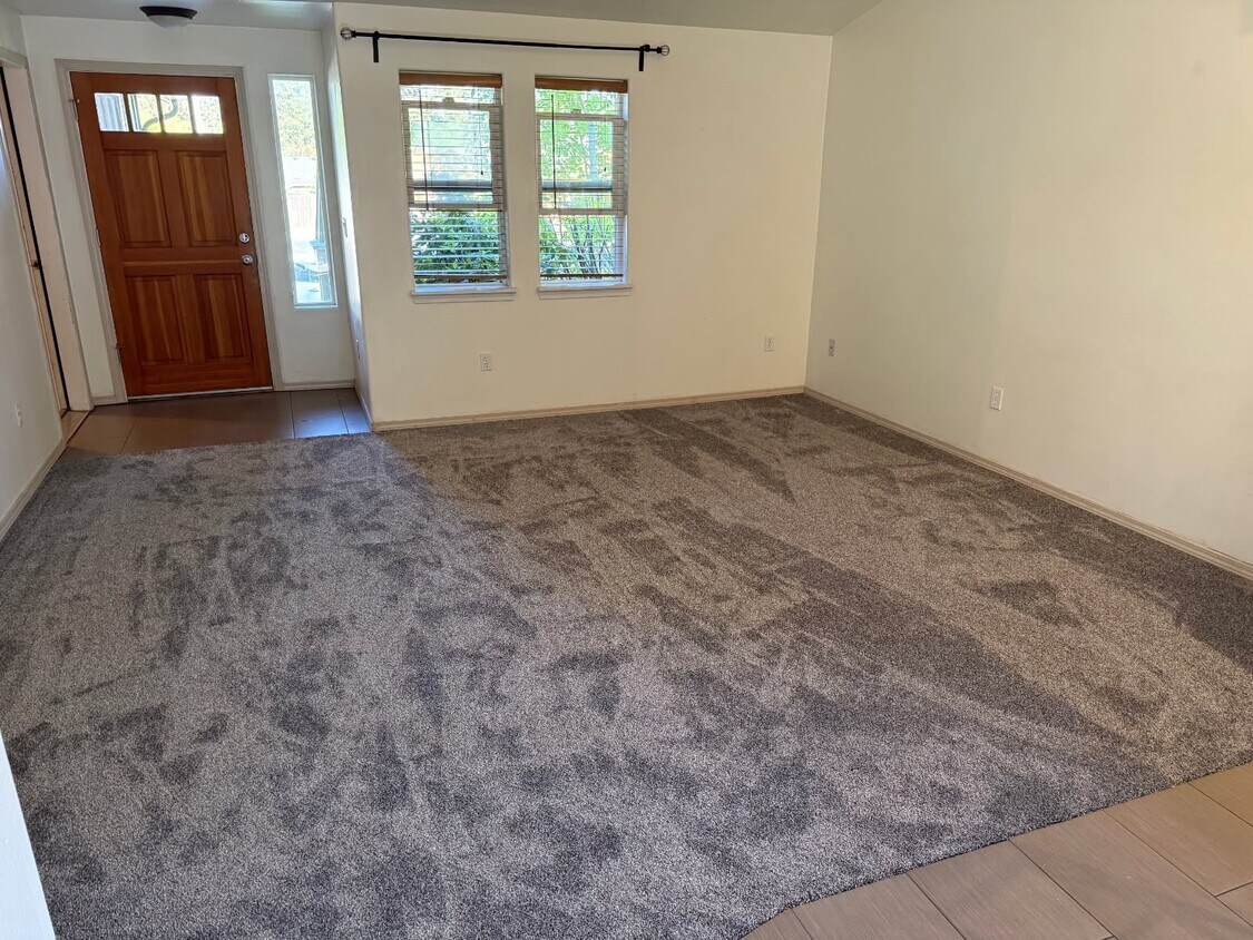 Foto del edificio - 61087 Honkers Ct