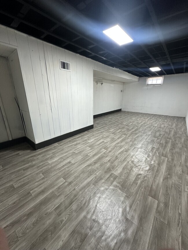 Foto del edificio - 231 Sheridan Dr