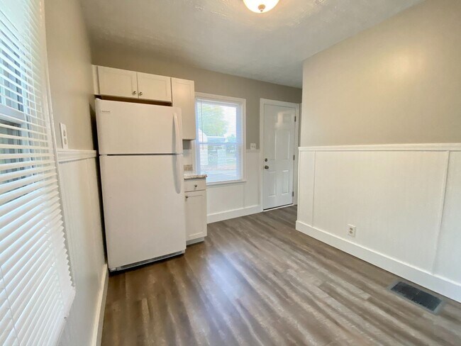 Photo - 2168 W Bataan Dr House