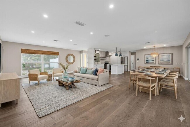 Foto del edificio - 4200 Beach Dr SE