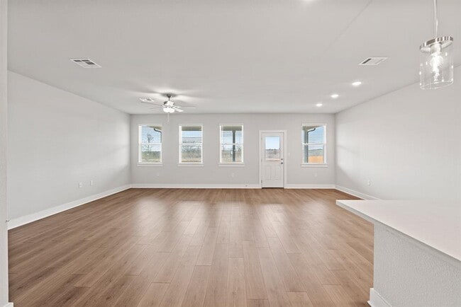 Building Photo - 1520 Carvin Wy