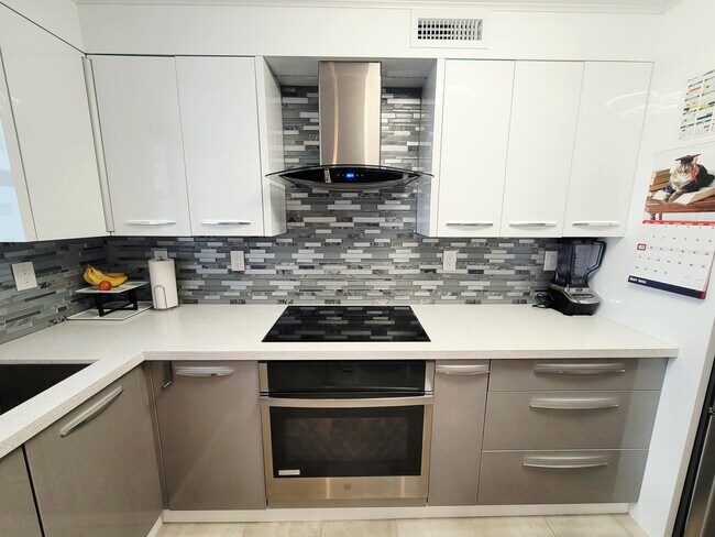 Building Photo - 137 Golden Isles Dr