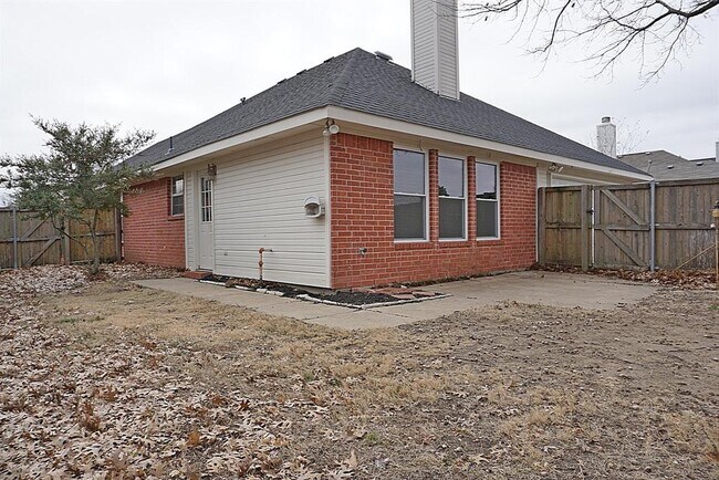 Building Photo - 3211 Weeping Willow Ct