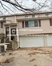 Building Photo - 1424 E Mart-Way Cir