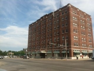 Primary Photo - Broadview Towers