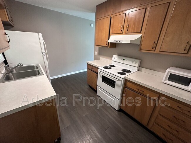 Foto del edificio - 315 Redstone Dr