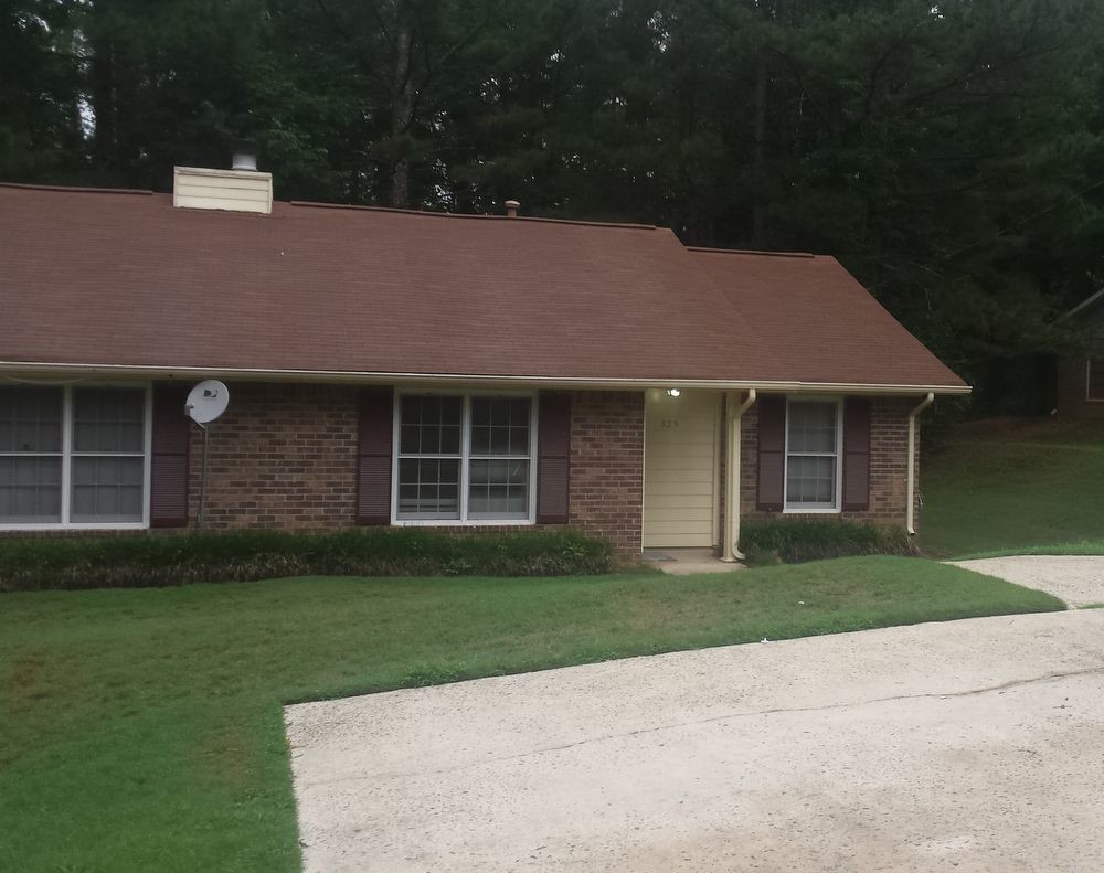 Primary Photo - Cute 2 Bedroom Duplex in Fayetteville