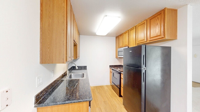 Building Photo - 410 Alameda del Prado