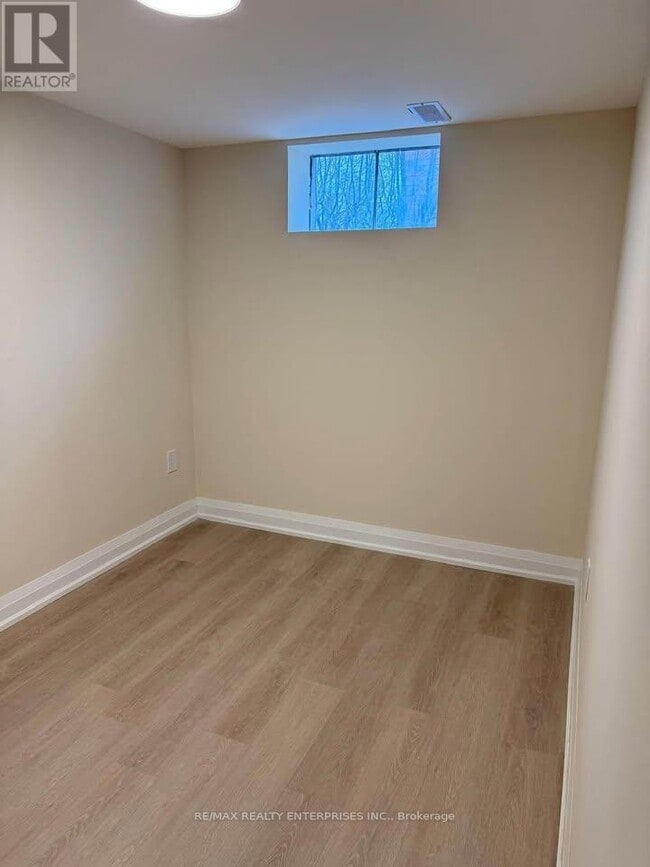 Building Photo - 60 Wakelin Terrace