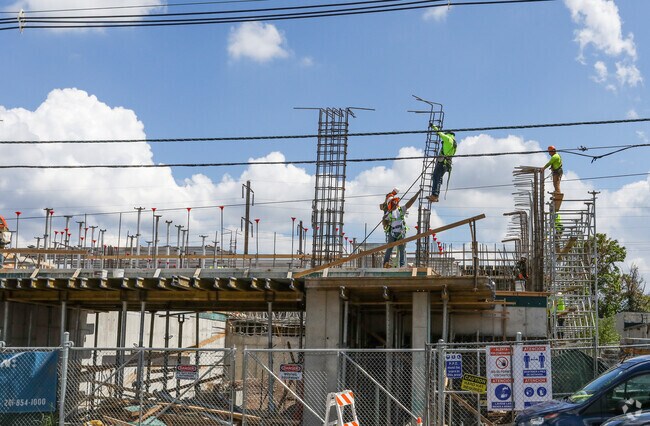 Construcción 8/23/2022 - Meridia 1001