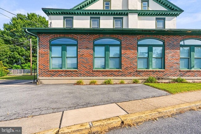 Building Photo - 3100 Kutztown Rd