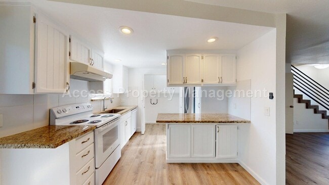Building Photo - 229 Starr Ave