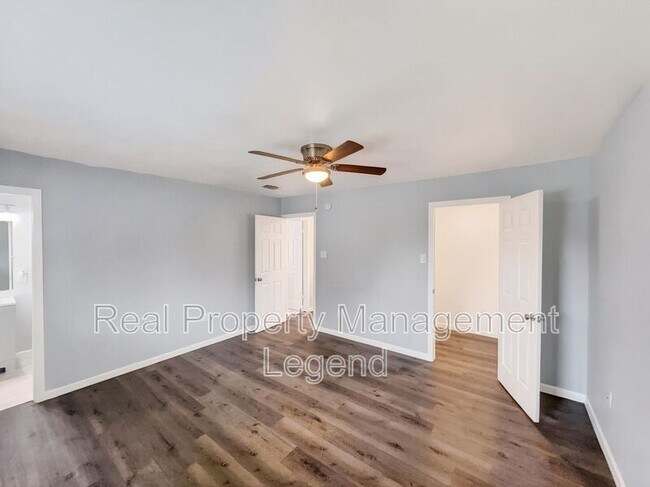 Foto del edificio - 109 N Heights Dr