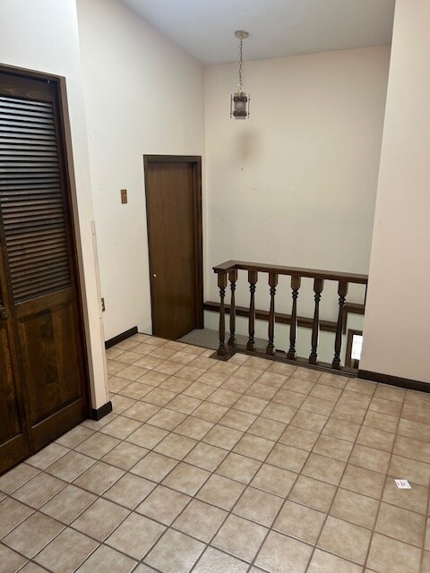 Building Photo - 10 Cross Creek Ln