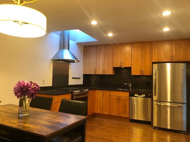 Foto del edificio - 762 27th St