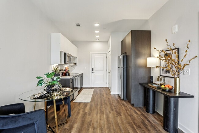 Building Photo - The Chartwell at Marathon Village