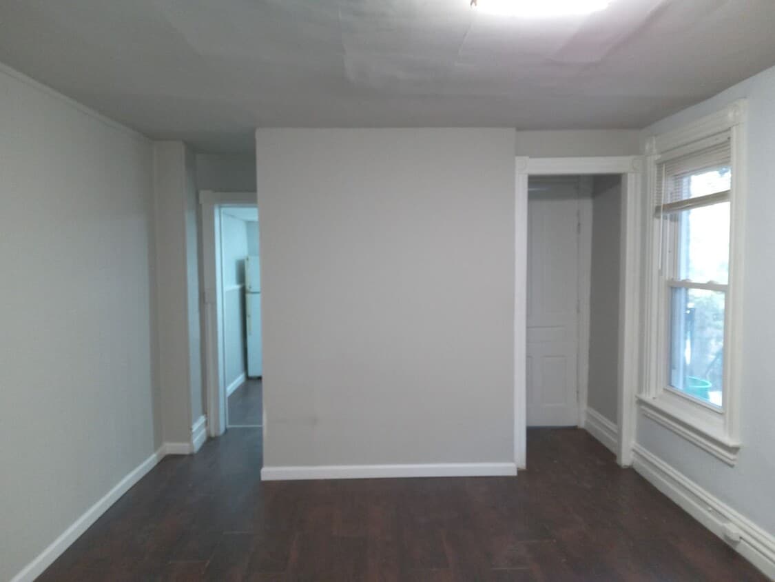 Primary Photo - 625 N 6th St