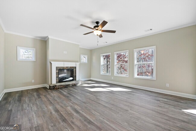 Building Photo - 280 Mulberry Dr
